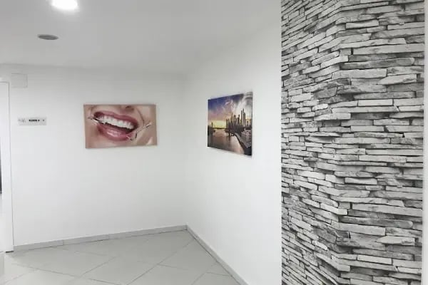 Özel İbrahimli Ağız ve Diş Sağlığı Polikliniği ve İmplant Tedavileri - Resim 11