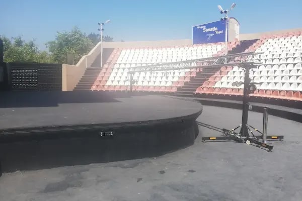 Aliağa Şehir Tiyatrosu - Resim 4