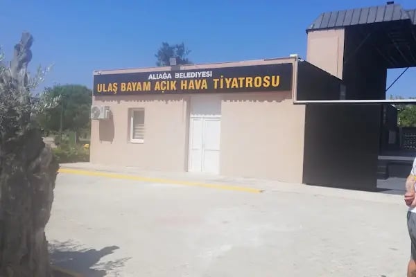 Aliağa Şehir Tiyatrosu - Resim 3