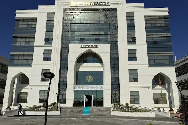Selçuk Üniversitesi Rektörlüğü - Resim 1