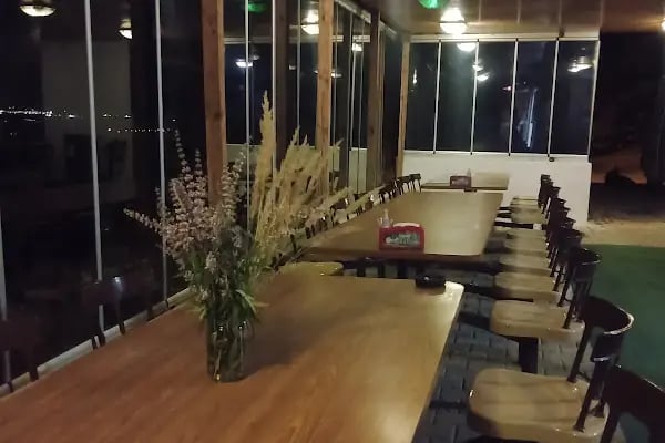 nortHestia Cafe &amp; Restaurant - Resim 9