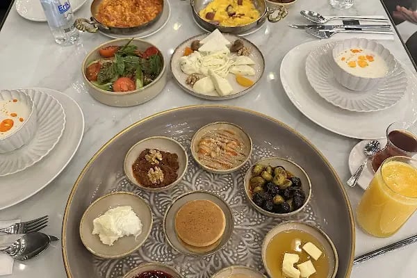 AVLU CAFE - Resim 4