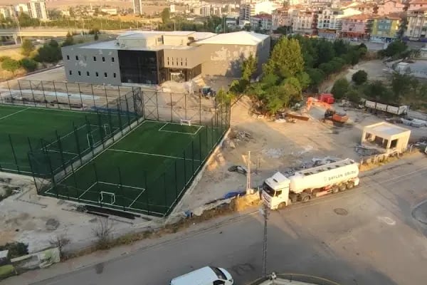 Yeni Bayındır Spor Kompleksi ve Yüzme Havuzu - Resim 16