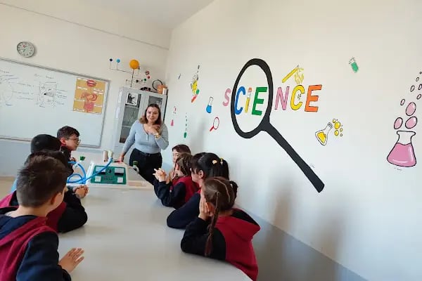 Akşehir TAK Koleji - Resim 2