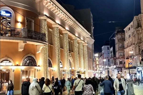 İstiklal Caddesi Kilise - Resim 18