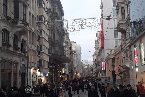 İstiklal Caddesi Kilise - Resim 10