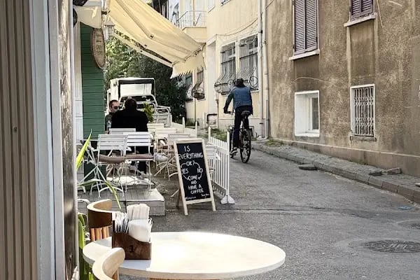 Moji Coffee Shop Büyükada - Resim 6