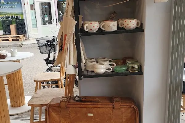 Moji Coffee Shop Büyükada - Resim 15