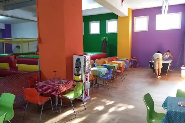 Massy Kids & Family Cafe - Resim 13