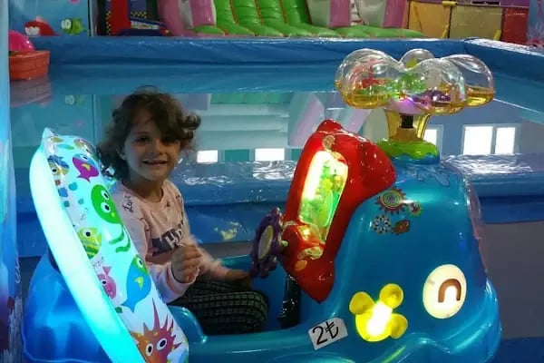 Massy Kids & Family Cafe - Resim 8