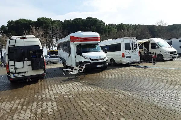 Karavan Kamp alanı - Resim 7