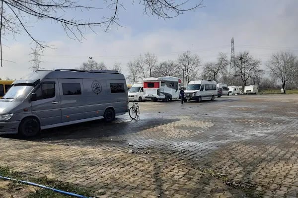 Karavan Kamp alanı - Resim 5