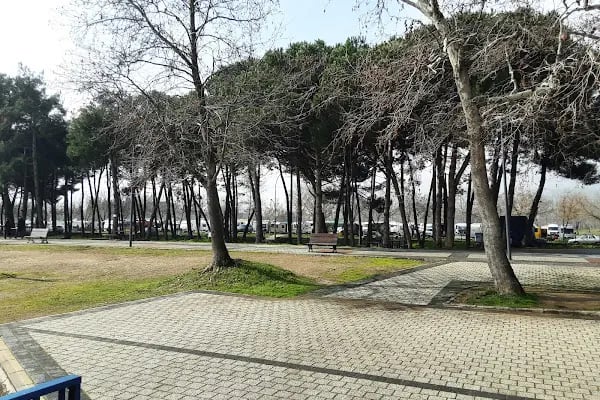 Karavan Kamp alanı - Resim 6