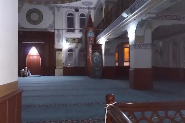 Hacı İzzet Cami - Resim 7