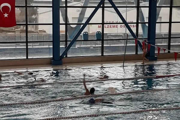 Buca Belediyesi Olimpik Yüzme Havuzu - Resim 2