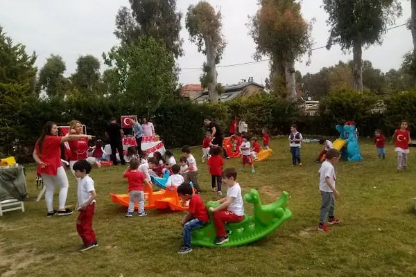 Nuhun Gemisi Çocuk Oyun Parkı - Resim 10