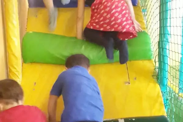 Nuhun Gemisi Çocuk Oyun Parkı - Resim 12
