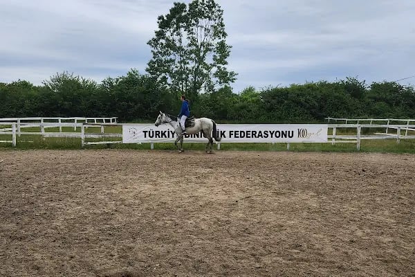 Ömerli Binicilik Eğitim Merkezi - Resim 10