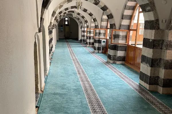 Medrese Camii - Resim 10
