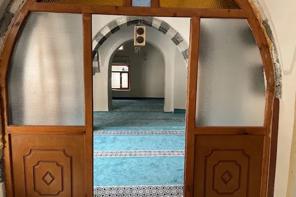 Medrese Camii - Resim 9