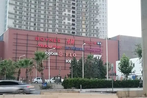 Izmir Otogar Otopark - Resim 18