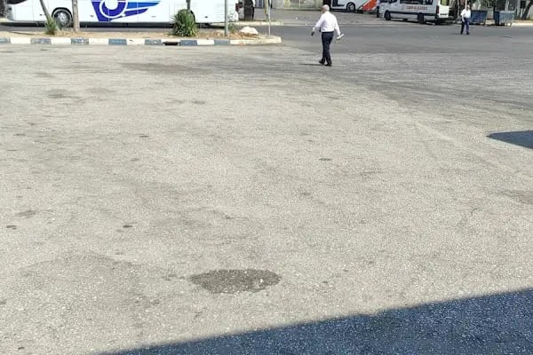 Izmir Otogar Otopark - Resim 14