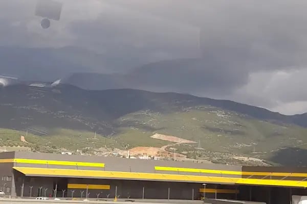 Izmir Otogar Otopark - Resim 13