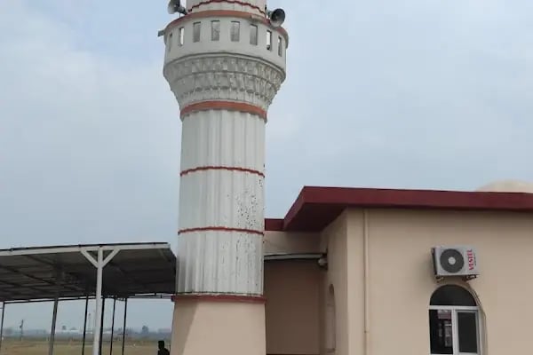 Takuş Cami-i - Resim 4
