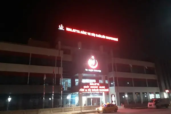 Malatya Şehit Mehmet Kılınç Ağız ve Diş Sağlığı Hastanesi - Resim 15