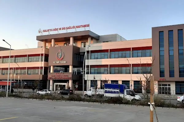 Malatya Şehit Mehmet Kılınç Ağız ve Diş Sağlığı Hastanesi - Resim 17