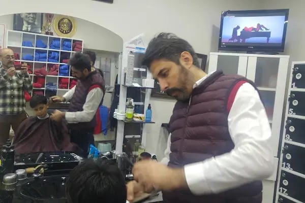 Akyurt Kürşat Erkek Kuaförü - Resim 16