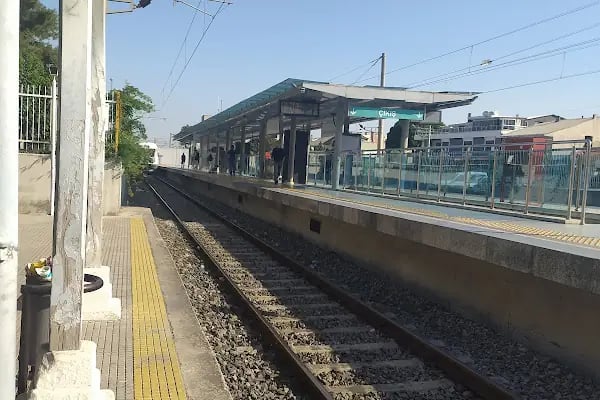 Gaziemir Tren İstasyonu Gişe - Resim 8