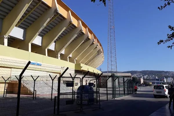 İzmir Atatürk Stadyumu - Resim 3