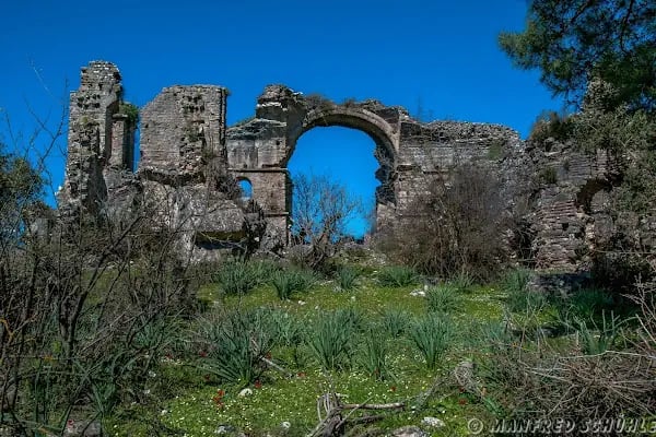 Dirgenler Kilise - Resim 1
