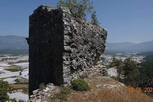 Dirgenler Kilise - Resim 7