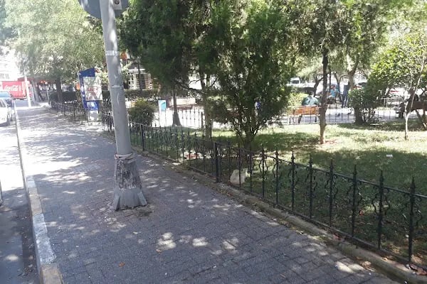 Şehit Mehmet Uzun Parkı - Resim 1