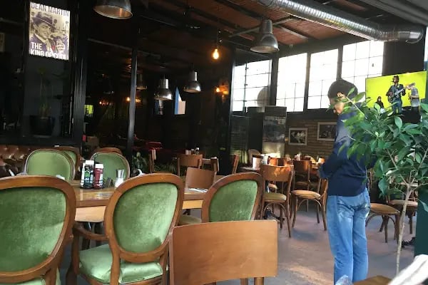 Paddy's Irish Pub - Resim 13
