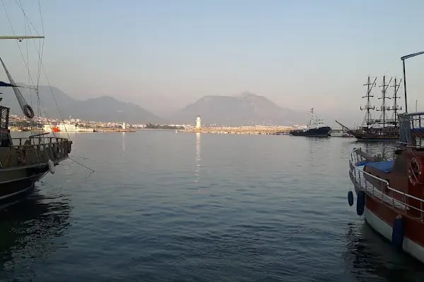 Çello Cafe Bar - Resim 18