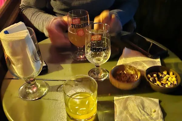 Çello Cafe Bar - Resim 3