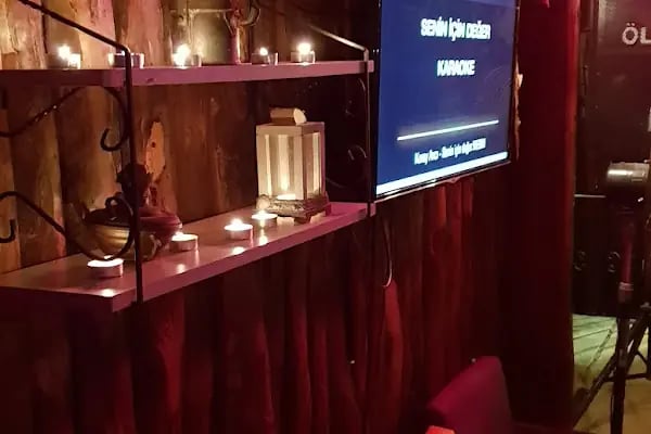 Çello Cafe Bar - Resim 6