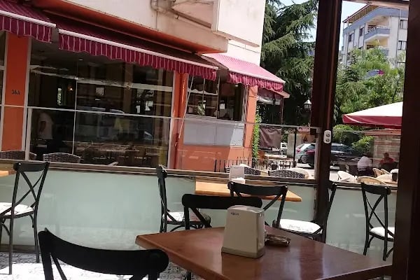 Caramel Cafe&amp;Patisserie - Resim 2