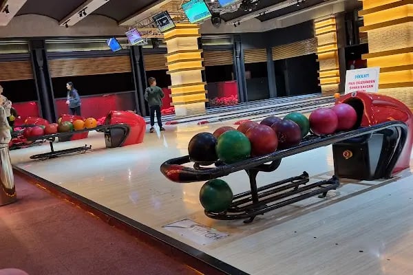 Play Bowling - Resim 10