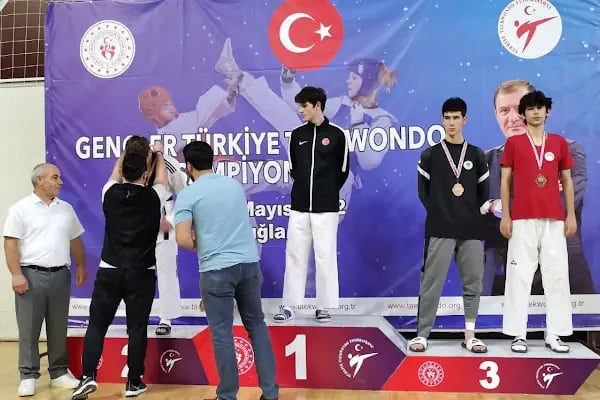 Menekşe Spor Kulübü - Resim 6