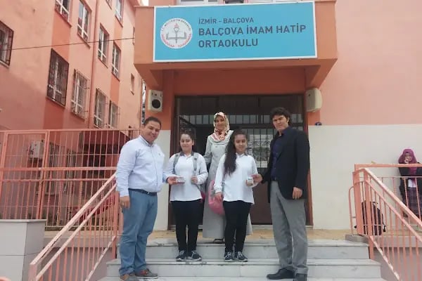 Balçova İmam HAtip Ortaokulu - Resim 3