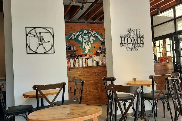 Aurora Coffee Shop - Resim 6
