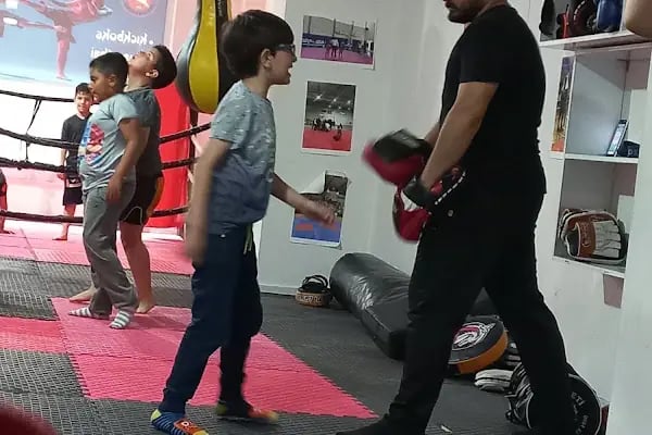 İZMİR KICK BOXİNG &amp; WUSHU ACADEMY ( İ.K.W.A.) - Resim 1