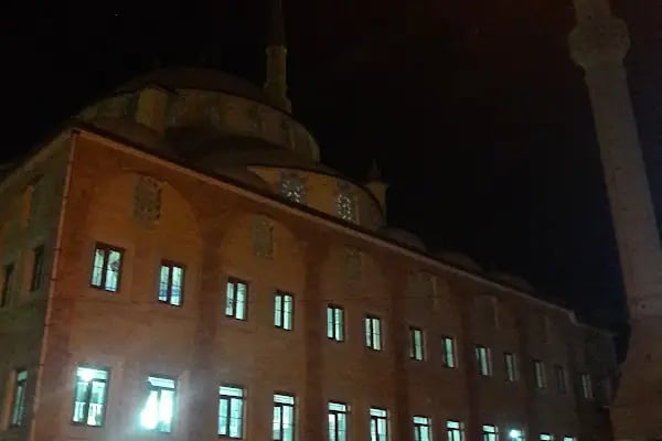Kızılpınar Merkez Cami - Resim 14