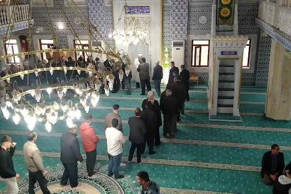 Kızılpınar Merkez Cami - Resim 4