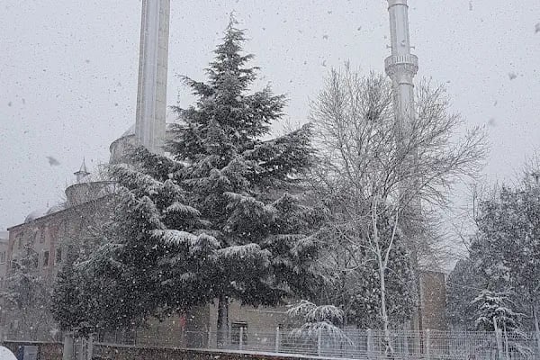Kızılpınar Merkez Cami - Resim 15