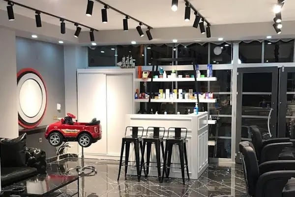 NUHBAL BARBER HAIRSTYLIST - Resim 2
